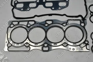 Комплект прокладок двигателя Nissan QR20DE