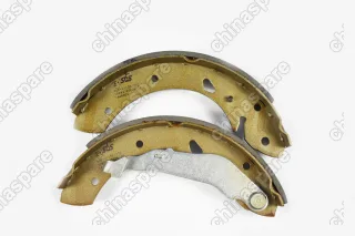 Колодки тормозные барабанные Toyota Avensis AT221/CT220