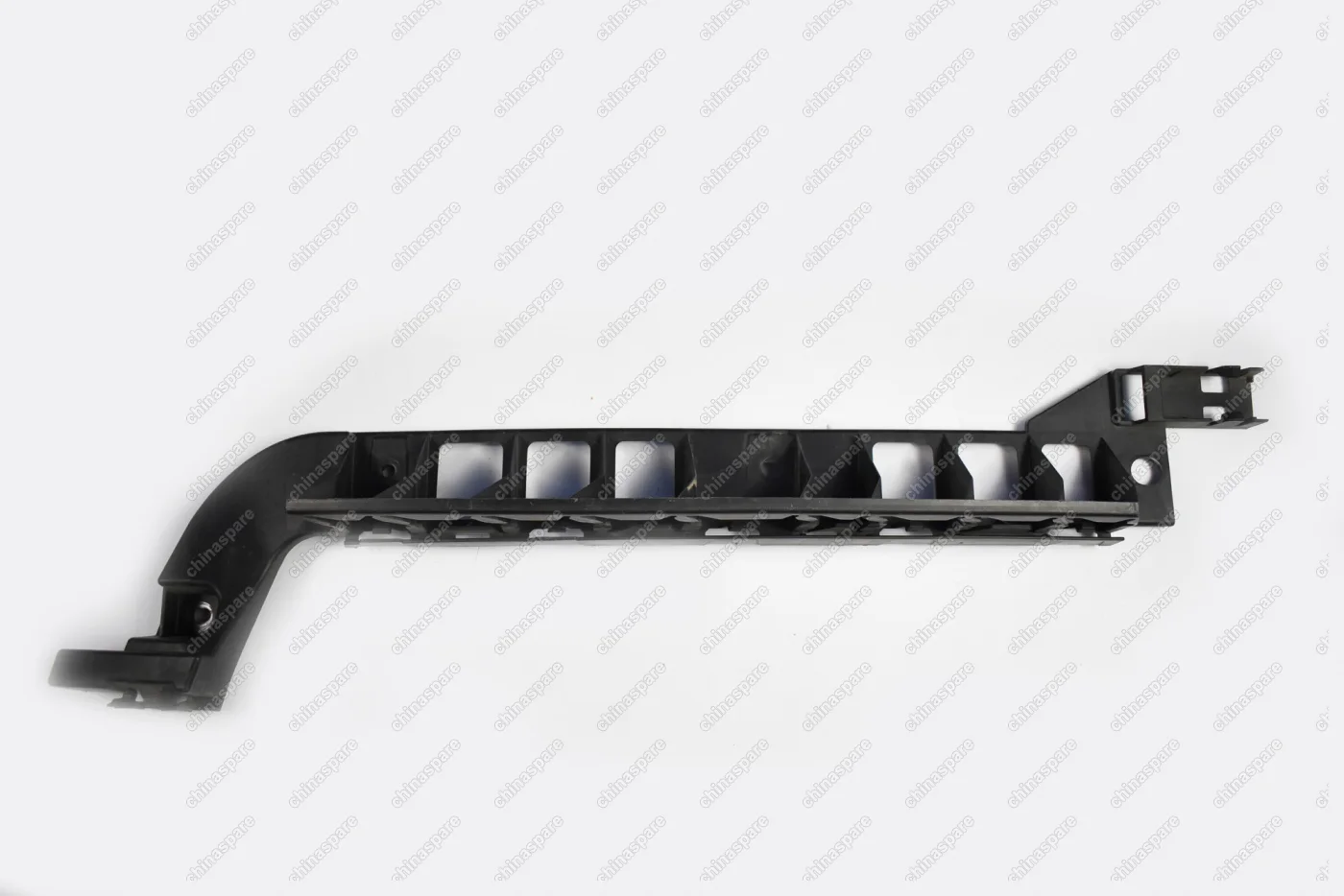 Направляющая заднего бампера правая Skoda Octavia (A7) 2013-2020