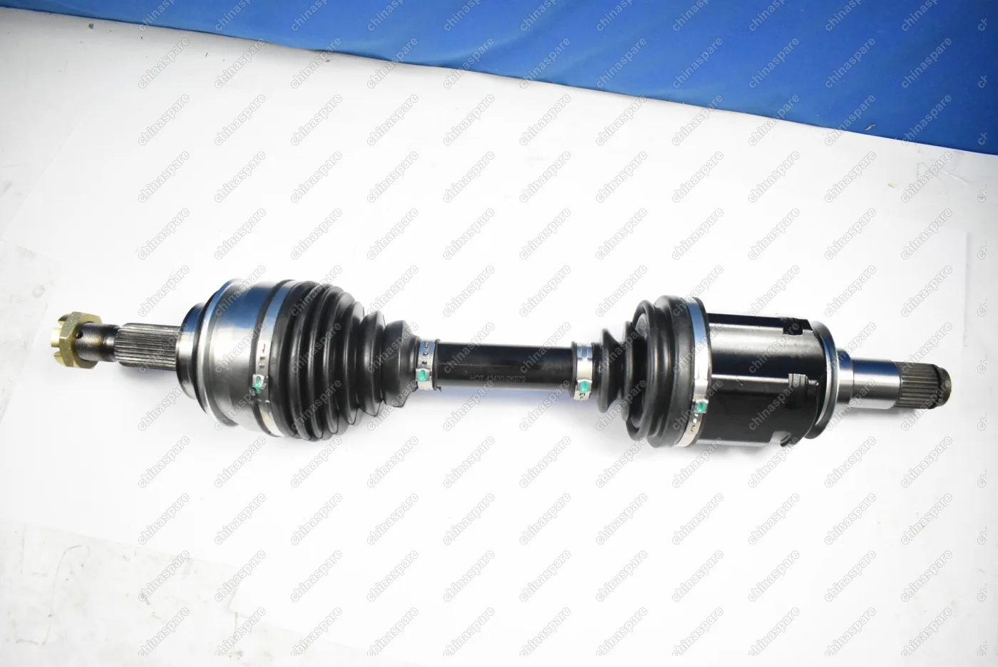 Привод в сборе Toyota Fortuner / Hilux 15-