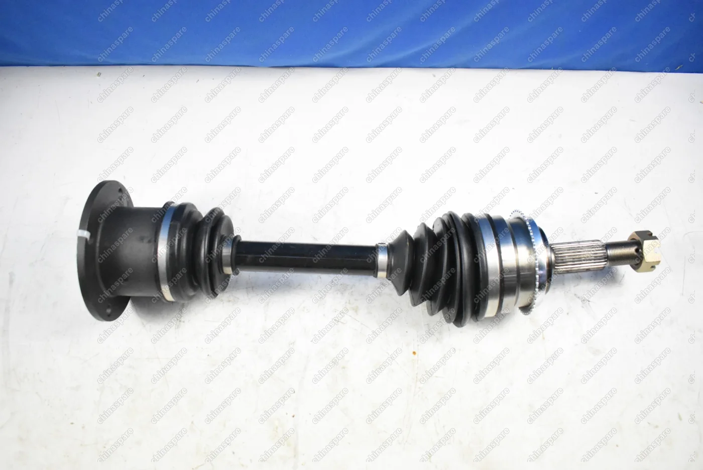 Привод в сборе правый Mitsubishi Pajero 06-