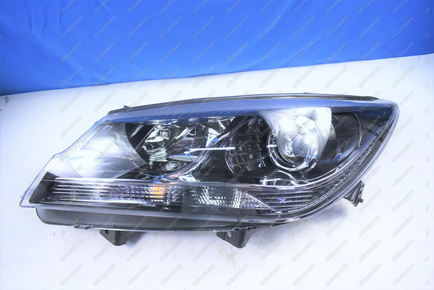 Фара головного света левая Haima M3