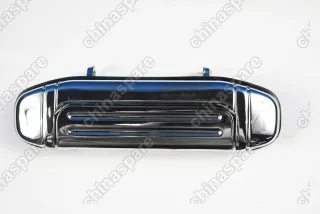 Ручка двери передняя левая Mitsubishi Pajero 92-98