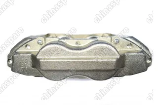 Суппорт тормозной передний левый Toyota Hilux / Fortuner 15