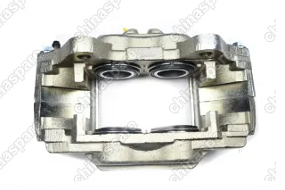 Суппорт тормозной передний правый Toyota Hilux / Fortuner 15