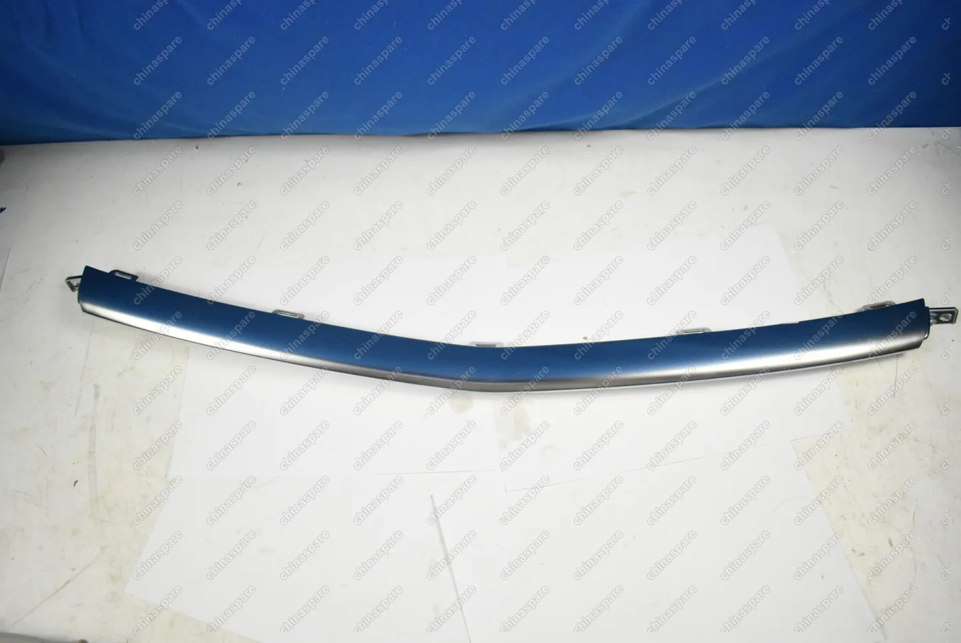 Накладка решетки радиатора Geely Coolray (уценка)