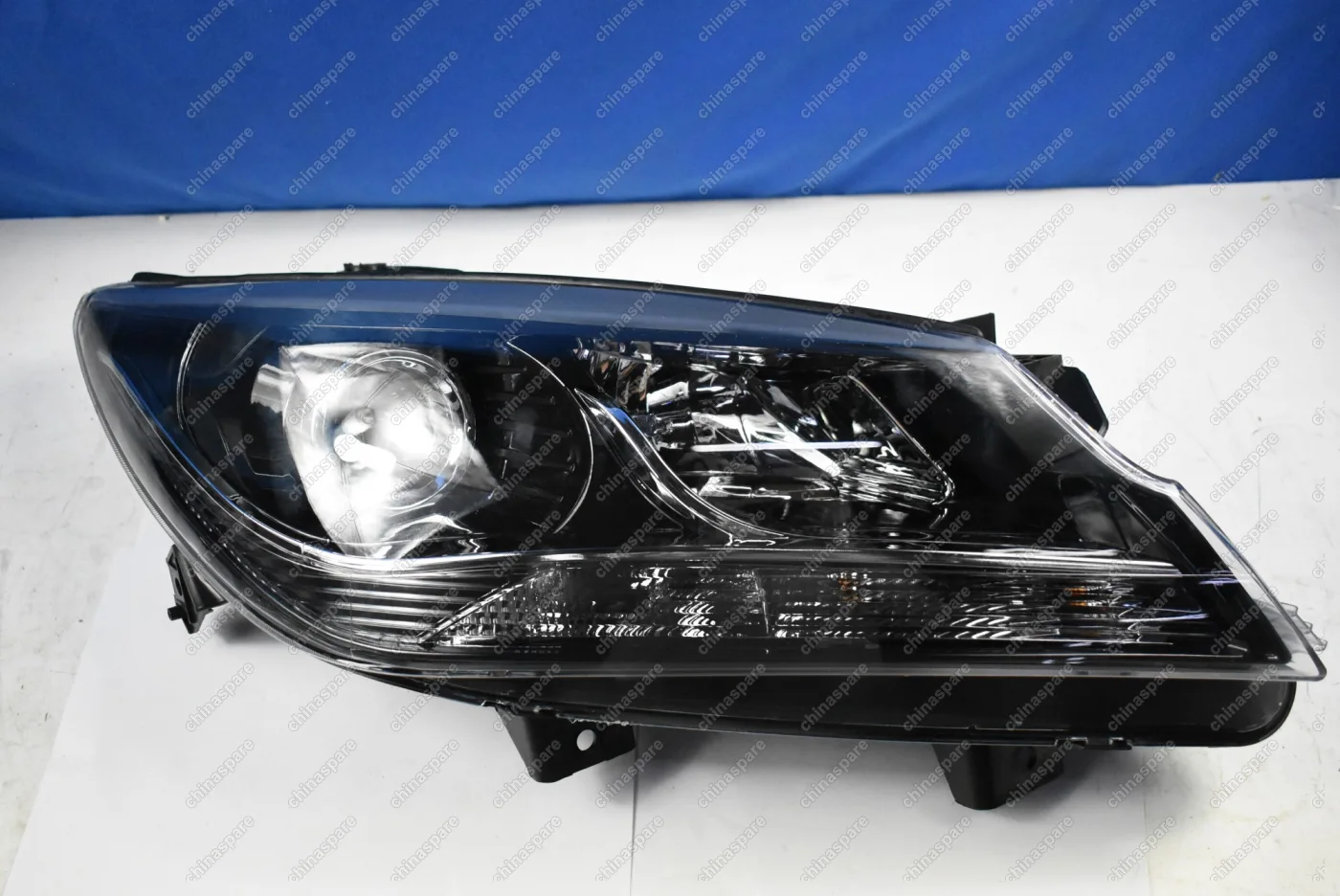 Фара головного света правая Haima M3