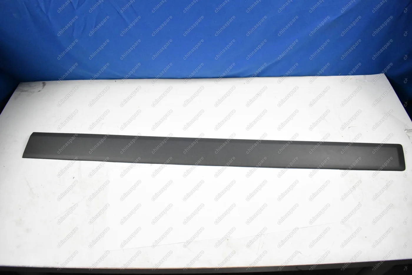 Молдинг передней правой двери Ford Fusion 2002-2012 (уценка)