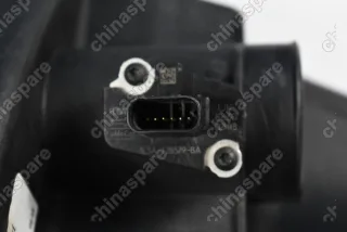 Крышка корпуса воздушного фильтра (с патрубком) Ford Focus II 1,6 Duratec 05-07