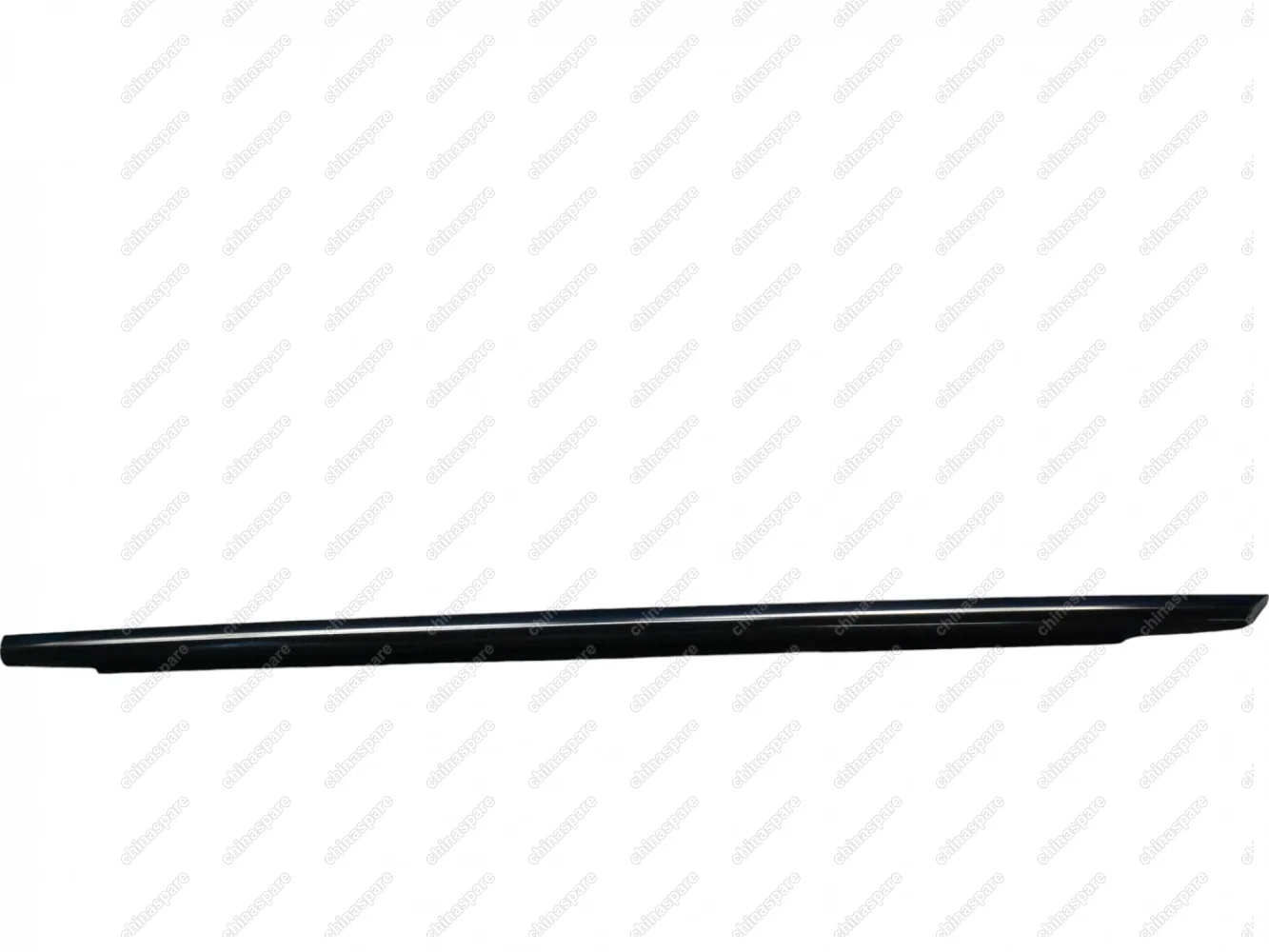 Накладка стекла заднего правого Chrysler 300C 2011-