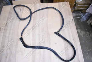 Уплотнитель двери передней правой Toyota Avensis II 2003-2008