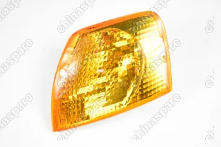 Корпус указателя поворота левый (желтый) Volkswagen Passat B5