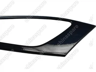 Рамка решетки радиатора Ford Focus 98-