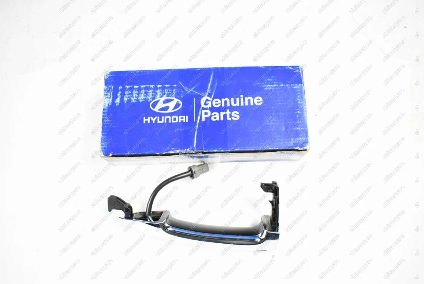 Ручка наружняя передней двери Hyundai IX20 / Kia Venga  (бесключевой доступ)