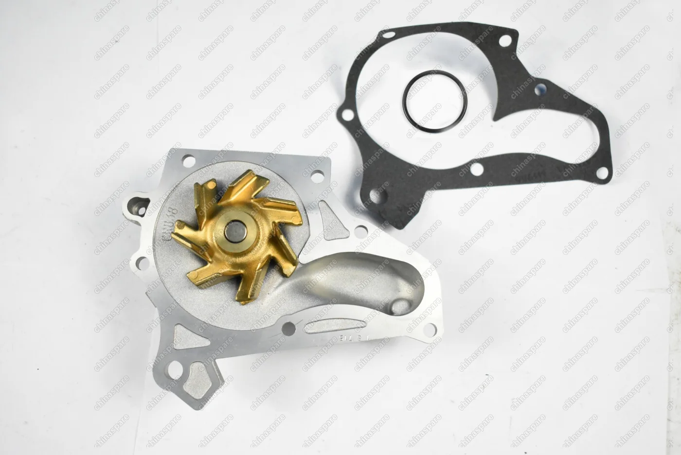 Насос водяной Toyota Avensis / Carina E / Camry II-V / RAV 4 I 2,0/2,2