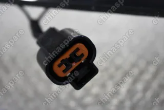 Стекло лобовое (зеленое, синяя с/з полоса, обогрев, датчик дождя) Hyundai i40 (уценка)