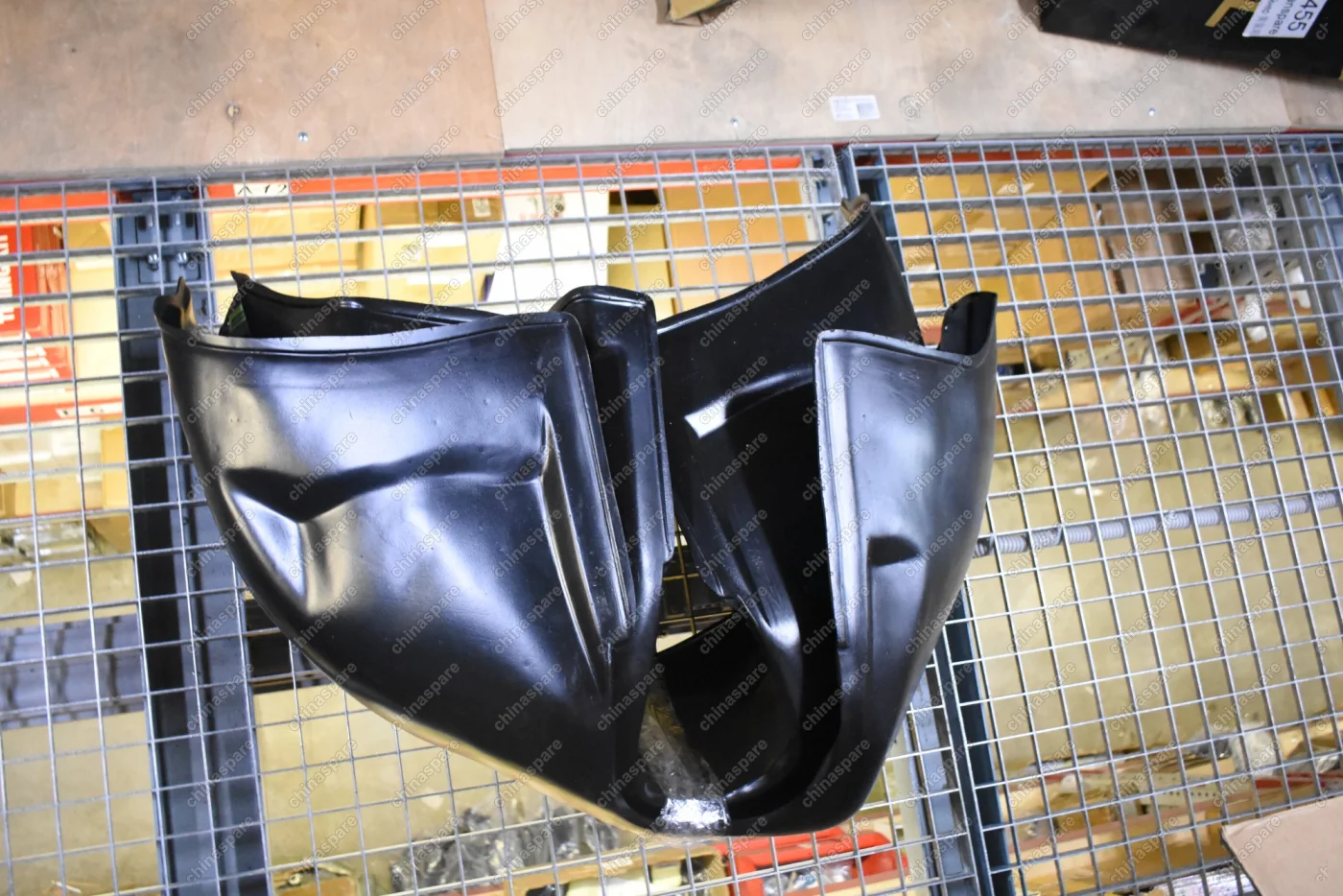 Локеры задние Chery Bonus 2011- (комплект)