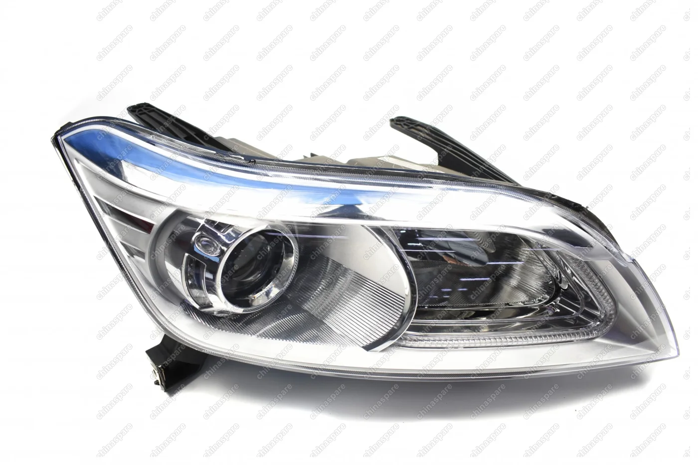 Фара головного света правая (с корректором) Lifan X60