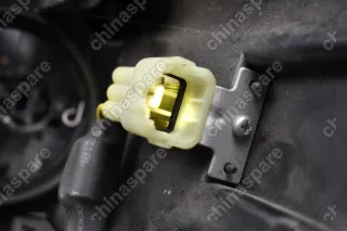 Фара передняя правая (ксенон) Luxgen 7 (уценка)