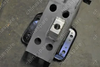 Усилитель переднего бампера Luxgen 7