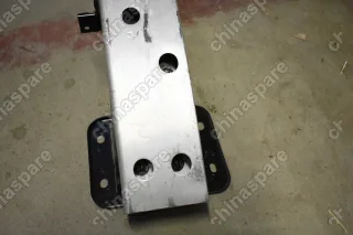 Усилитель переднего бампера Luxgen 7