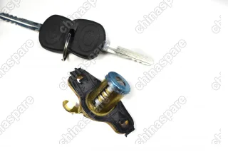 Замок зажигания с комплектом личинок BYD F3