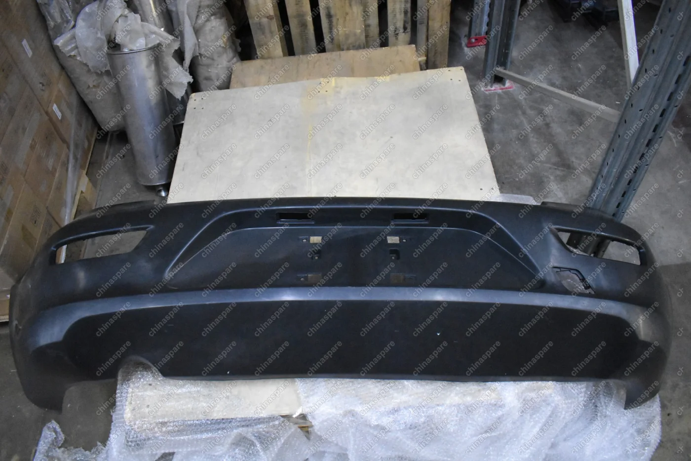 Бампер задний Chevrolet Cruze Hatchback 2009- (уценка)