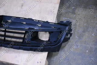 Решетка бампера центральная Renault Laguna III 2009-