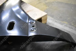 Крыло переднее правое Volkswagen Passat B4 93-96 (уценка)