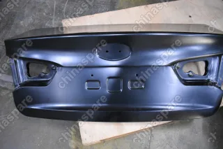 Крышка багажника (без отверстия под личинку) Kia Rio 2011- (уценка)