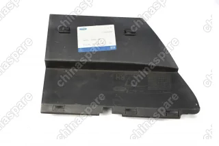 Заглушка переднего бампера правая Ford Focus II 2005-2008 (уценка)