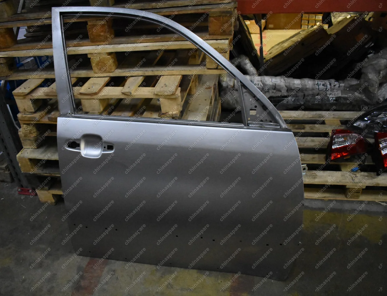 Дверь передняя правая Chery Tiggo 3