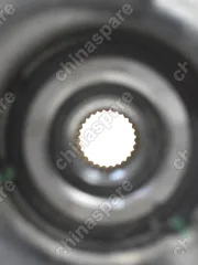 Кулак поворотный со ступицей и щитом в сборе левый Luxgen 7 SUV