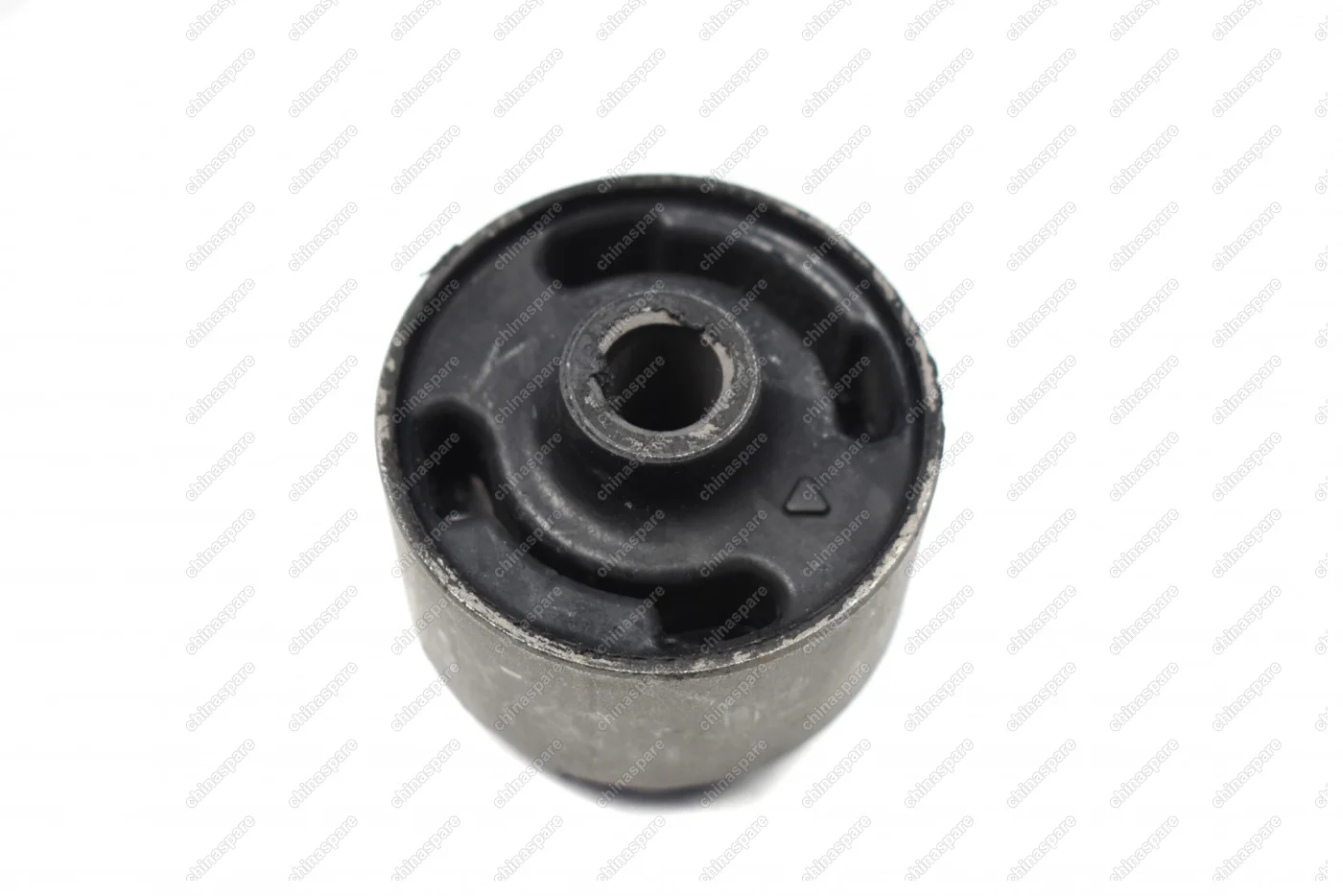 Сайлентблок переднего рычага подвески задний «YNK» Chery M11, Tiggo 2, Arrizo 7 M11-2909070