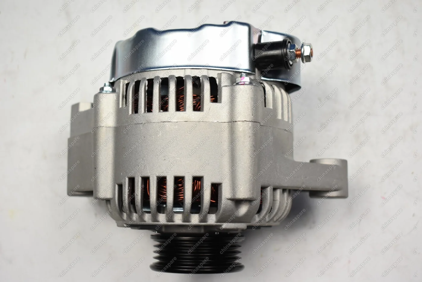 Генератор 70A 12V Toyota Corolla E10 (NL50)