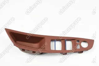 Накладка на левую ручку двери BMW 5 F10/F11 (красно-коричневая ZIMTBRAUN)