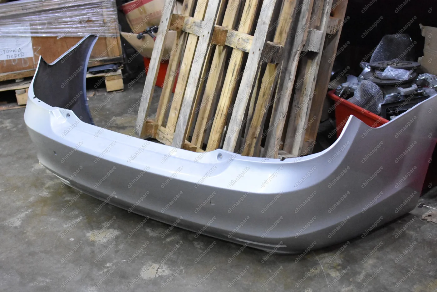 Бампер задний (с отверстиями под парктроник) Lifan Cebrium