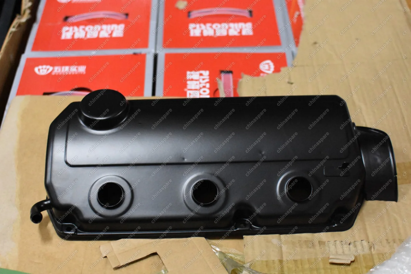 Крышка клапанная левая 6G72 Mitsubishi Pajero 3,0 24V