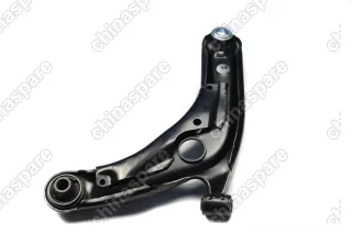 Рычаг подвески правый Toyota Yaris II