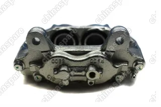 Суппорт тормозной передний правый Toyota Land Cruiser 80