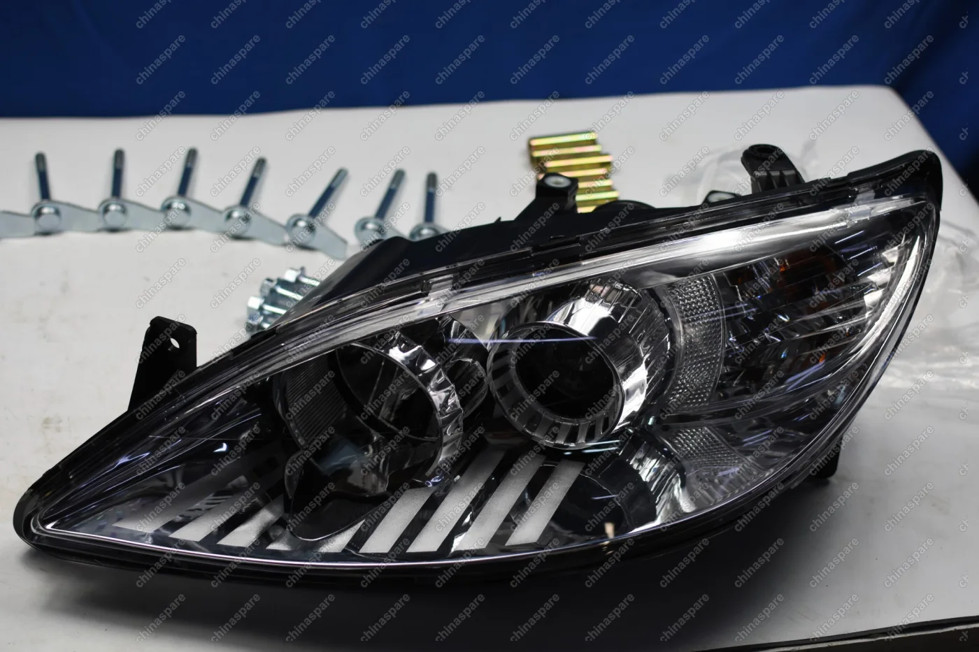 Фара головного света левая Haima 3 (уценка)