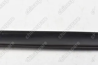 Накладка стекла переднего левого наружная Ford Fiesta 2008-2019