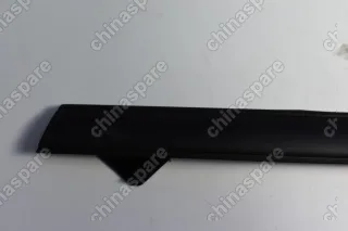 Накладка стекла переднего левого наружная Ford Fiesta 2008-2019