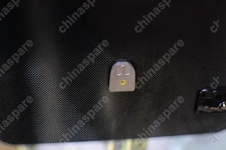 Стекло лобовое (обогрев щеток, датчик дождя) Kia Sorento 09-12 Б/У