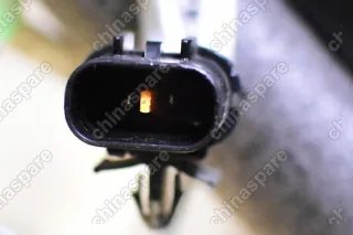 Стекло лобовое (обогрев щеток, датчик дождя) Kia Sorento 09-12 Б/У