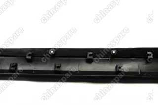 Накладка двери передней правой внешняя с молдингом Great Wall Hover H3