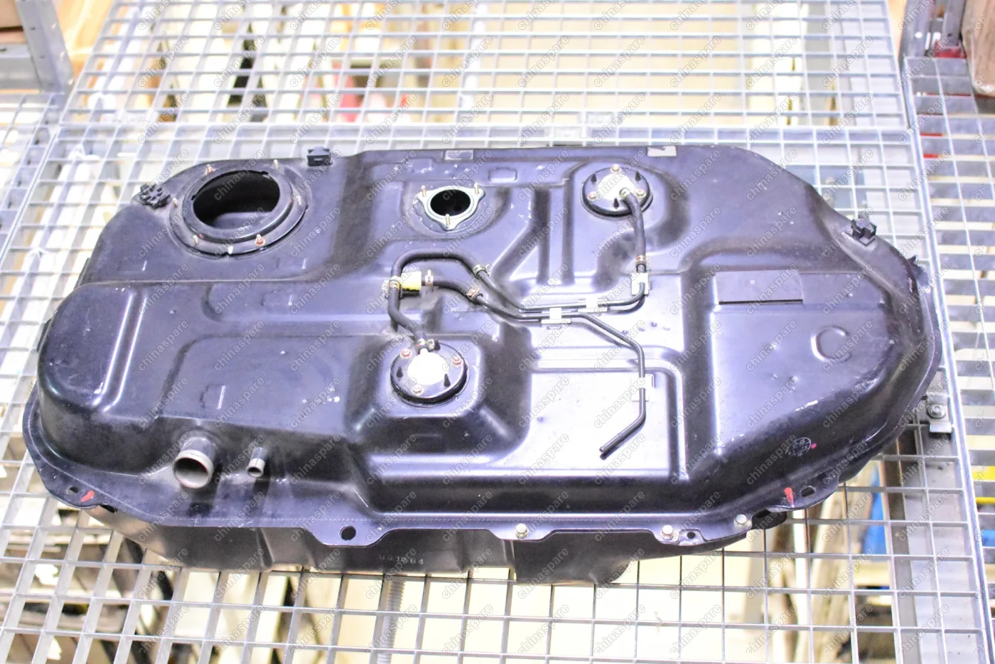 Бак топливный Mitsubishi Outlander CU 2003- 2WD (уценка)