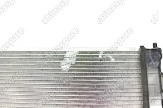 Радиатор охлаждения JAC S5 (уценка)