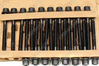 Болт головки блока цилиндров (комплект) R51M 2,5 Nissan YD25DDi