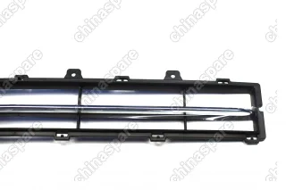 Решетка центральная переднего бампера (с хромом) Chevrolet Captiva (C100) 2006-2010